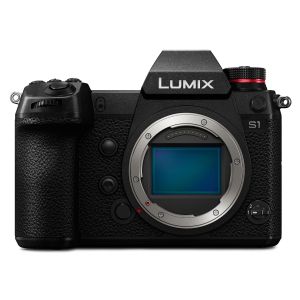 Lumix S1R